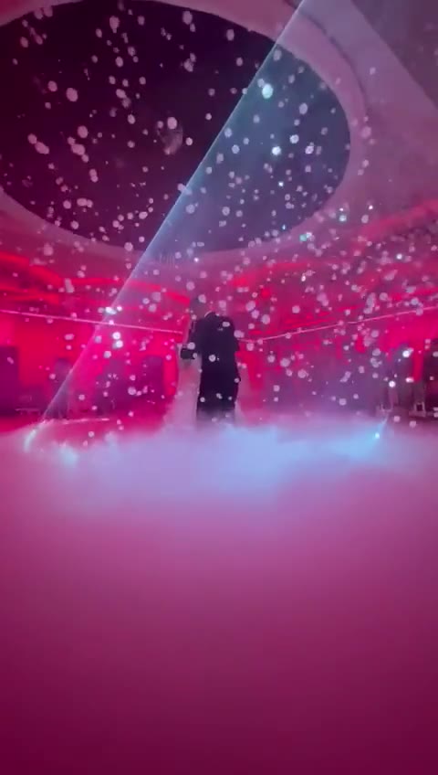 Laser show la petreceri și evenimente în București